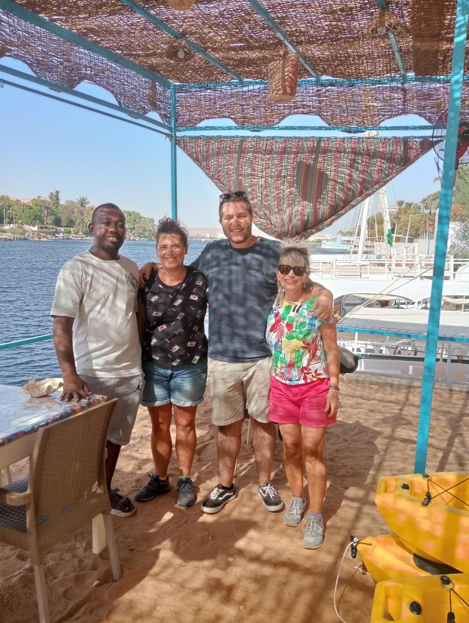 Ajwa Guest House Aswan Exteriör bild